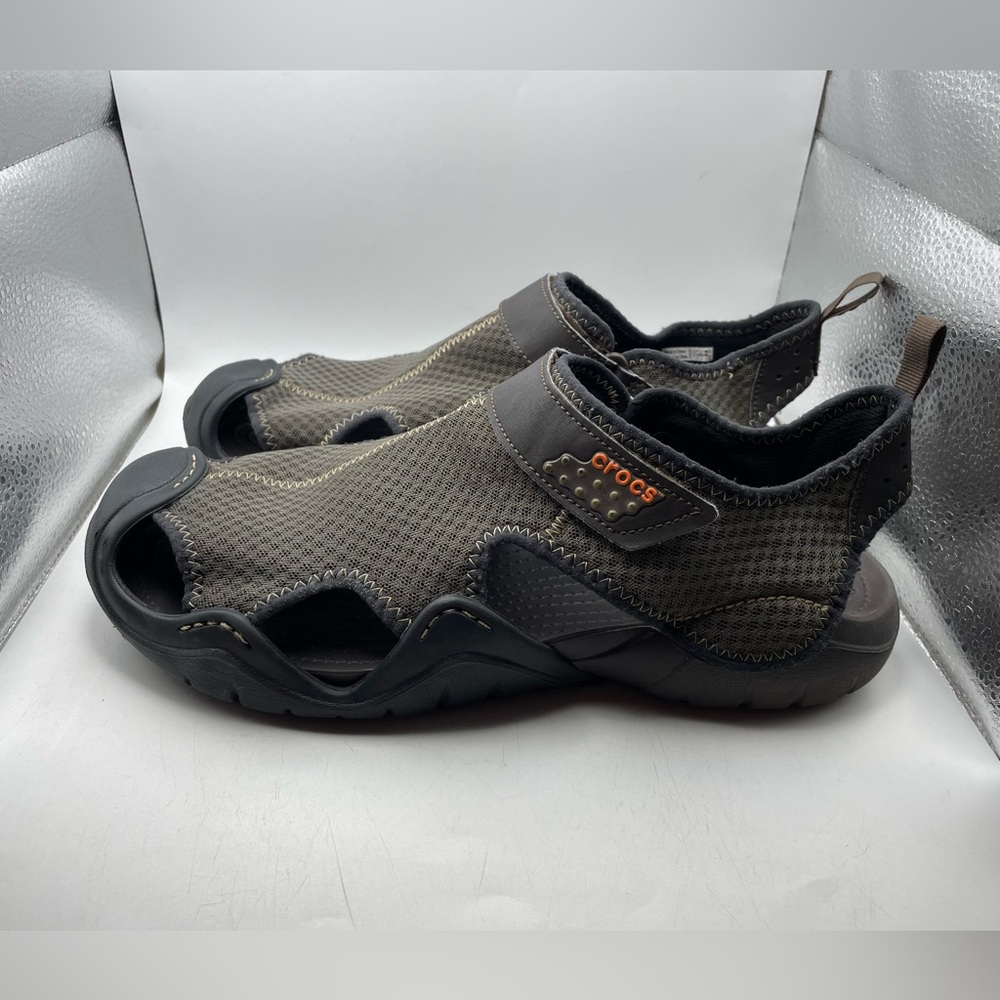 CROCS Men's Brown and Black Closed-Toe Sport Sandals